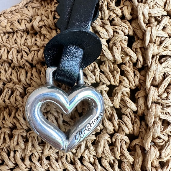 Brighton straw purse/tote, black & white leather bow. Zipper and inside pockets - Picture 5 of 14